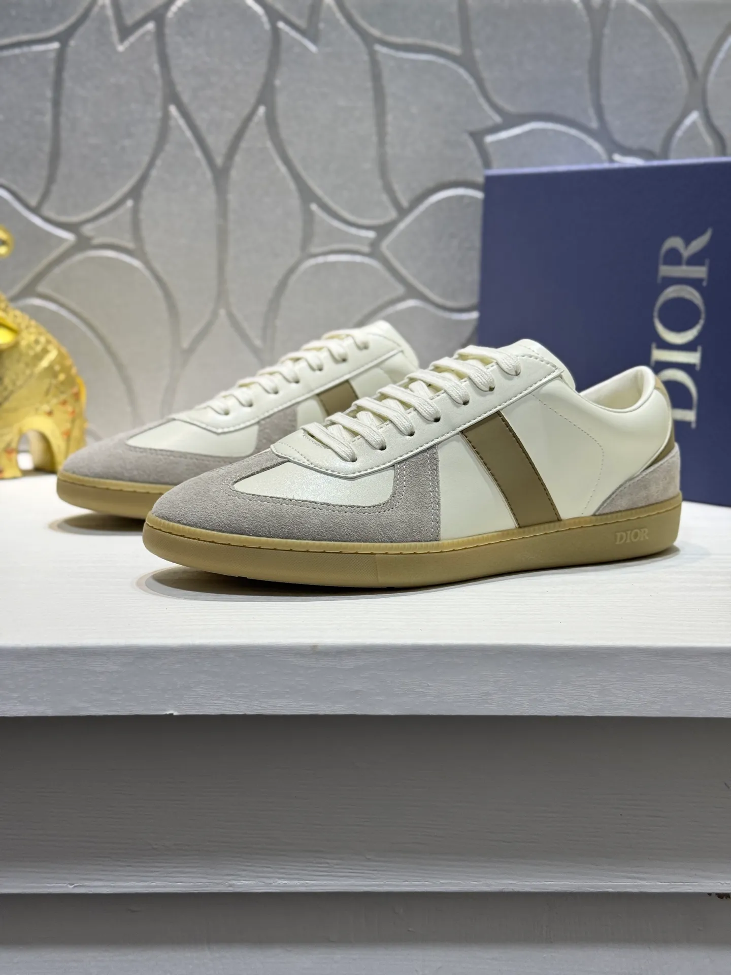 Men's Men's Shoes💰380【New Style】🎠🎠Dior🔍Top Purchasing Agency🇮🇹Di's hot style super popular sneakers are synchronized with the new product counters. The uppers are original Italian imported cowhide, the logo graphics are perfectly reproduced with complex craftsmanship necessary for fashionistas, and the imported soft sheepskin lining is Sole: The original sole is specially provided by the original factory. The exclusive movable molded sole is super comfortable. The original factory follows the order. 🔍🔍Multiple colors are available. You can enter and exit the counter at will. Welcome to compare. A must-have for trendy men. Code number: 38-44 (45 customized